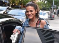 Bruna Marquezine dança com criança no colo após carro quebrar em viagem. Vídeo!