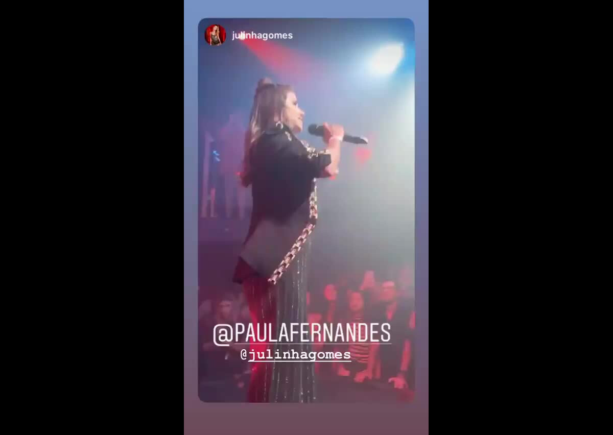 Foto: Paula Fernandes fez show na festa de aniversário de Isaac Azar -  Purepeople