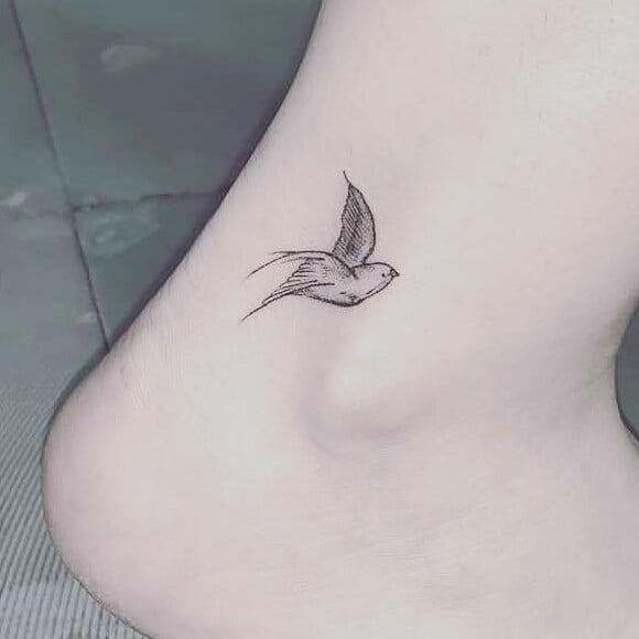 Irmã de Maraisa, Maiara fez tatuagem em homenagem a Fernando Zor