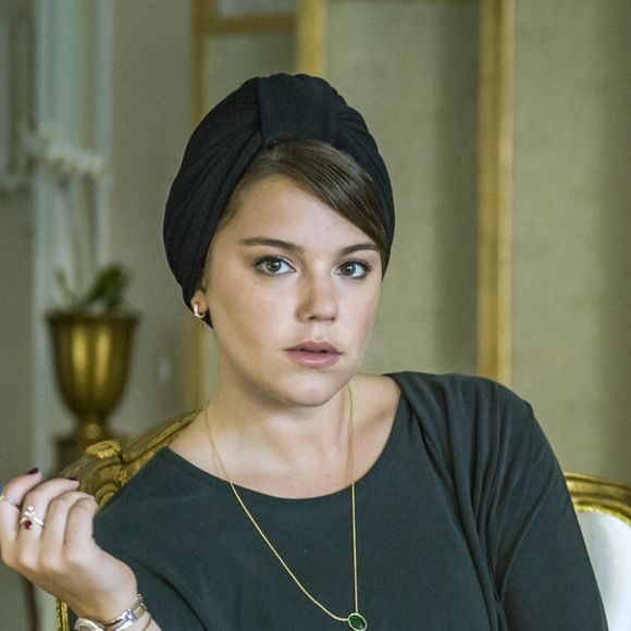 Alice Wegmann, na pele da vilã Dalila, ganhou elogios na web