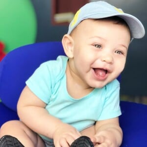 Andressa Suita compartilhou fotos do filho Samuel nas redes sociais