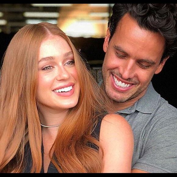 Marina Ruy Barbosa celebrou mais um mês de união com Xandinho Negrão neste domingo, 7 de abril de 2019