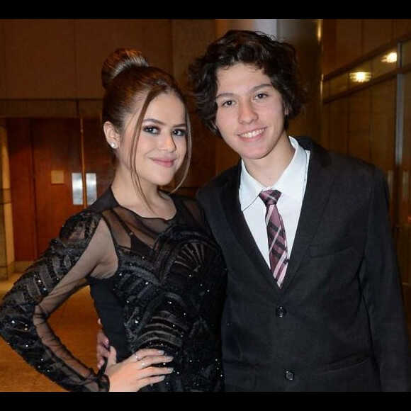 Maisa Silva postou foto com o namorado ao comemorar 22 milhões de seguidores no Instagram