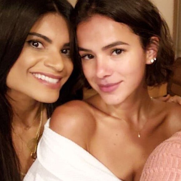 Renata França recebe famosos como Bruna Marquezine em SPA renomado em São Paulo