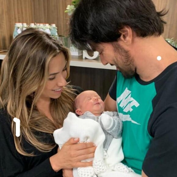 Patrícia Abravanel e Fabio Faria batizaram o filho com o nome do avô materno, Silvio Santos