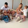 Andressa Suita postou foto com o marido e os filhos na web
