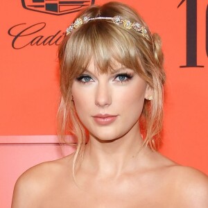 Taylor Swift em look esvoaçante em premiação da revista Time