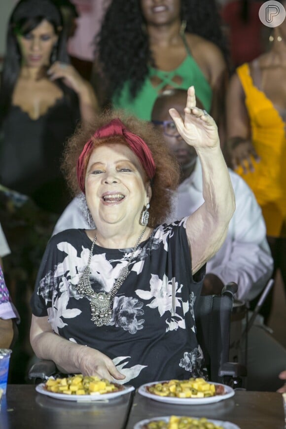 Beth Carvalho morreu aos 72 anos em hospital no Rio de Janeiro por conta de uma infecção generalizada