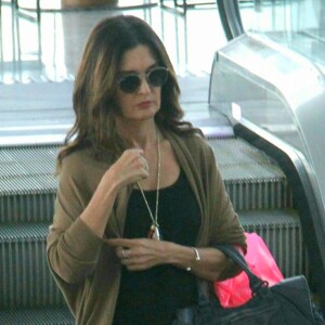 Fátima Bernardes foi presenteada pelo namorado, Túlio Gadêlha, com um anel de compromisso