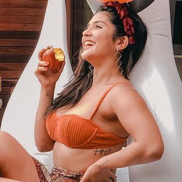 Mileide Mihaile exibe curvas em foto de biquíni no Instagram