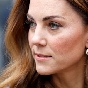 Kate Middleton está sempre com o cabelo impecável e a mesma aquiagem de todos os dias