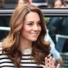 Kate Middleton elegeu suéter listrado, uma peça atemporal