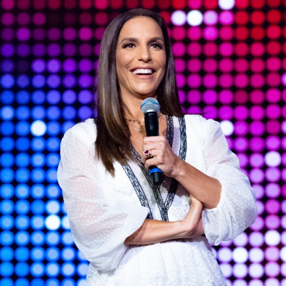 Ivete Sangalo posta foto ao lado dos filhos no Dia das Mães, em 12 de maio de 2019