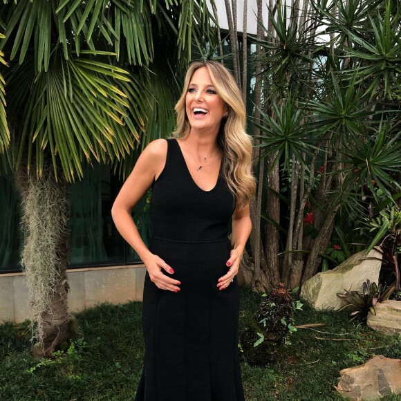 Ticiane Pinheiro está grávida de sete meses