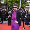 Óculos com formato geométrico roubou a cena no tapete vermelho de Cannes