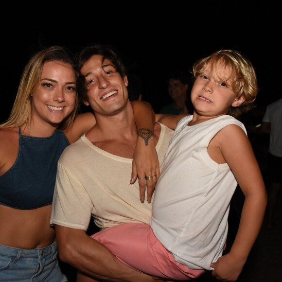Noivo de Carol Dantas, Vinicius Martinez se declarou: 'Você é uma pessoa especial para mim e só você sabe o quanto. Apareceu no momento da minha vida que eu mais precisava'