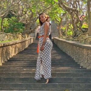 Anitta fica hospedada em hotel feito de bambu em Bali, na Indonésia, neste domingo, dia 02 de junho de 2019