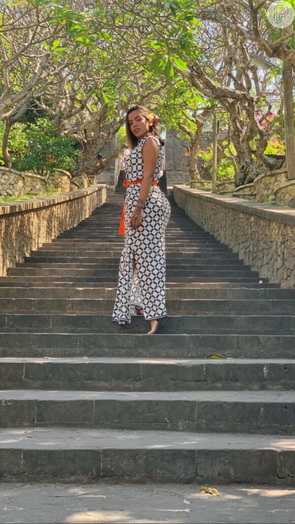 Anitta fica hospedada em hotel feito de bambu em Bali, na Indonésia, neste domingo, dia 02 de junho de 2019