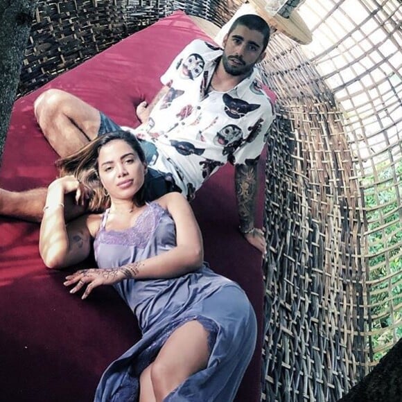 Anitta e Pedro Scooby mudam de hotel em Bali, na Indonésia, neste domingo, dia 02 de junho de 2019