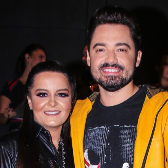 Maiara rebolou e mandou beijo para o namorado, Fernando Zor, durante show em Goiás, na madrugada deste sábado, 8 de junho de 2019