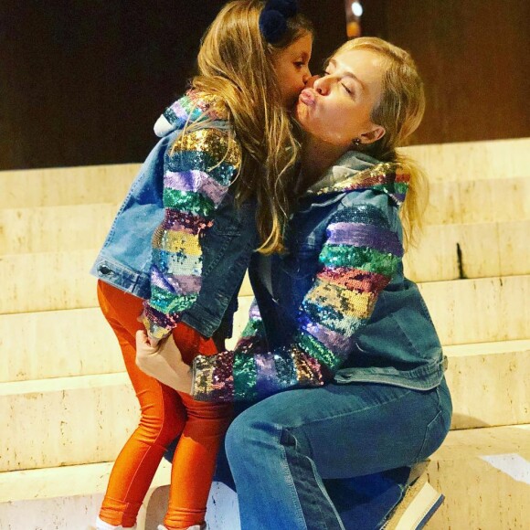 Angélica chorou em apresentação de balé de Eva
