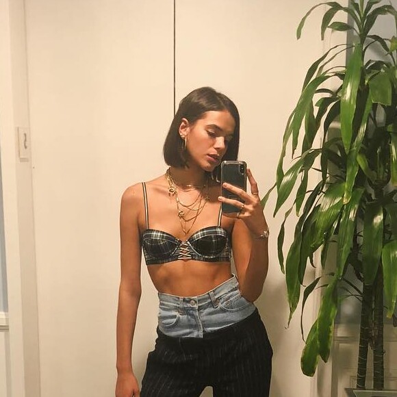 Bruna Marquezine curtiu Dia dos Namorados com amigos solteiros