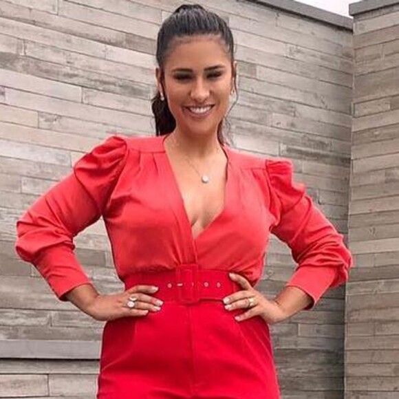 Simone conversou com os fãs sobre sua rotina de cuidados com a pele em vídeo compartilhado no Instagram neste domingo, dia 16 de junho de 2019