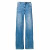 A calça pantalona jeans da Michael Kors está à venda na Farfetch por R$946.