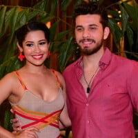 Thaynara OG recebe namorado sertanejo e mais famosos em jantar de São João