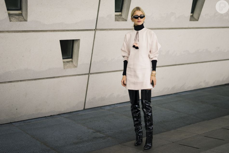 bota alta com vestido