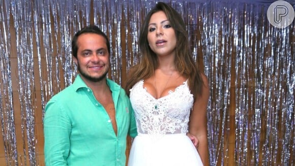 A modelo Andressa Ferreira, mulher de Thammy Miranda, está grávida