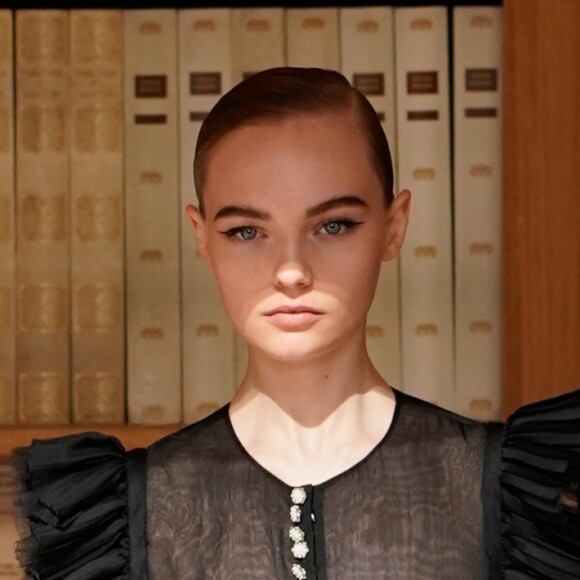 Desfile da alta-costura da Chanel, coleção de outono/inverno 2019/20. O vestido preto é uma das marcas registradas da Chanel