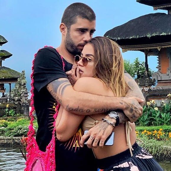 Anitta e Pedro Scooby ficarão 15 dias sem se ver por causa de agenda profissional
