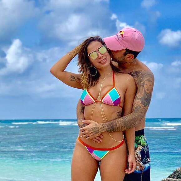 Anitta e Pedro Scooby vão se reencontrar após 15 dias e iniciar turnê eurpéia da cantora