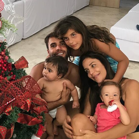 Ivete Sangalo e Daniel Cady são pais de Marcelo, de 9 anos, e das gêmeas de 1 ano, Helena e Marina