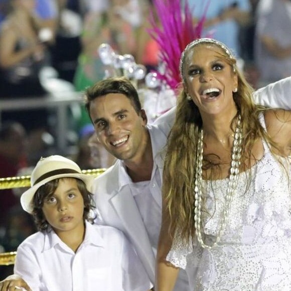 Ivete Sangalo compartilhou vídeo do marido e do filho surfando juntos em praia do Rio de Janeiro