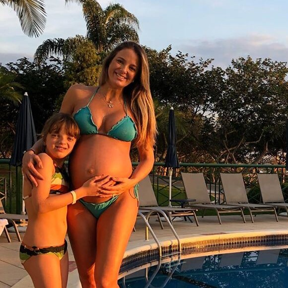 Ticiane Pinheiro foi paparicada pela filha Rafaella Justus na gravidez
