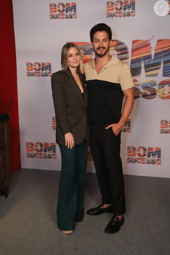 Rômulo Estrela apostou em uma roupa all black na festa da novela 'Bom Sucesso', nesta segunda-feira, dia 15 de julho de 2019