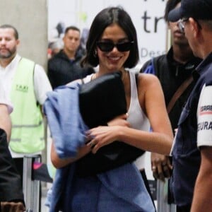 Bruna Marquezine voltou ao Brasil após semana agitada em Los Angeles e flagra com o modelo Younes Bendjima