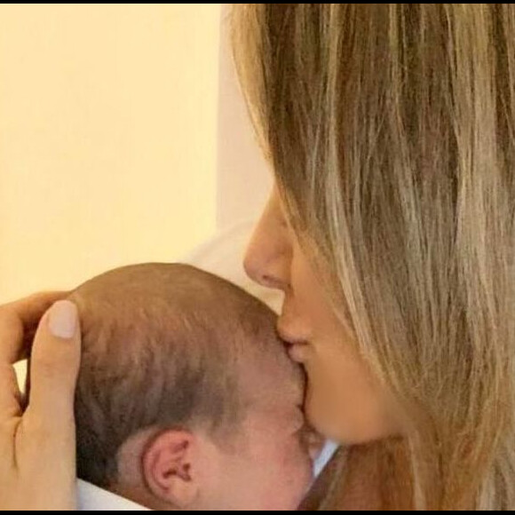 Ticiane Pinheiro nota semelhança com a filha Manuella em foto postada nesta sexta-feira, dia 19 de julho de 2019