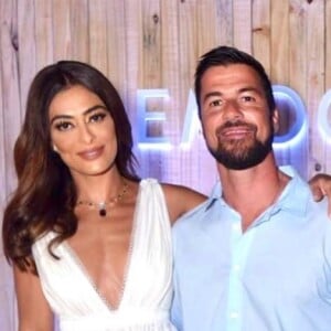 Juliana Paes vê melhora na vida sexual após uma década de casamento com Carlos Eduardo Baptista: 'Bem mais gostoso hoje do que no começo. Não tem um lugar que eu possa ser mais eu'