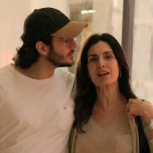 Fátima Bernardes e Túlio Gadêlha fizeram programa a dois durante passeio por shopping do Rio