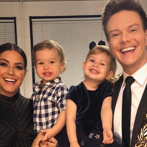 Thais Fersoza mostrou os filhos, Melinda e Teodoro, dançando com participação do pai, Michel Teló, no 'Mais Você' desta terça-feira, 30 de julho de 2019