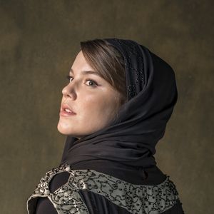 Nos próximos capítulos da novela 'Órfãos da Terra', Dalila (Alice Wegmann) fica entre a vida e a morte ao ser baleada