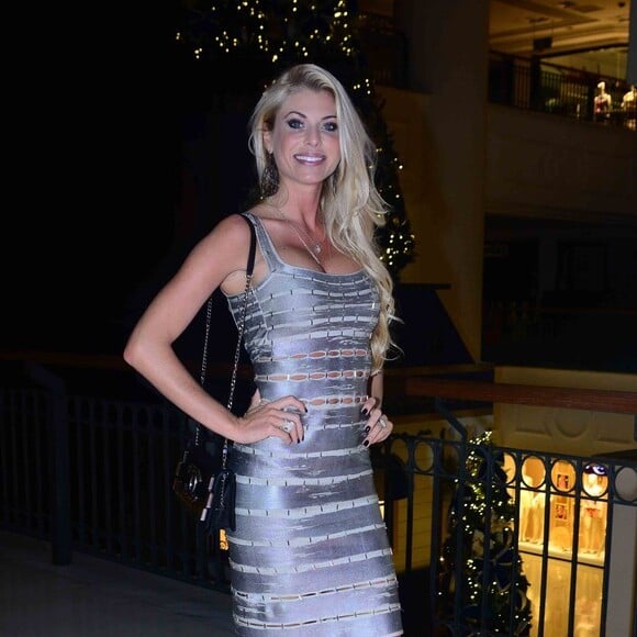 Carol Bittencourt tinha 37 anos e morreu aós acidente no mar de Ilhabela, litoral de São Paulo