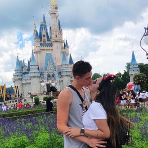 Suzanna Freitas fez recente viagem com o namorado para a Disney, nos Estados Unidos