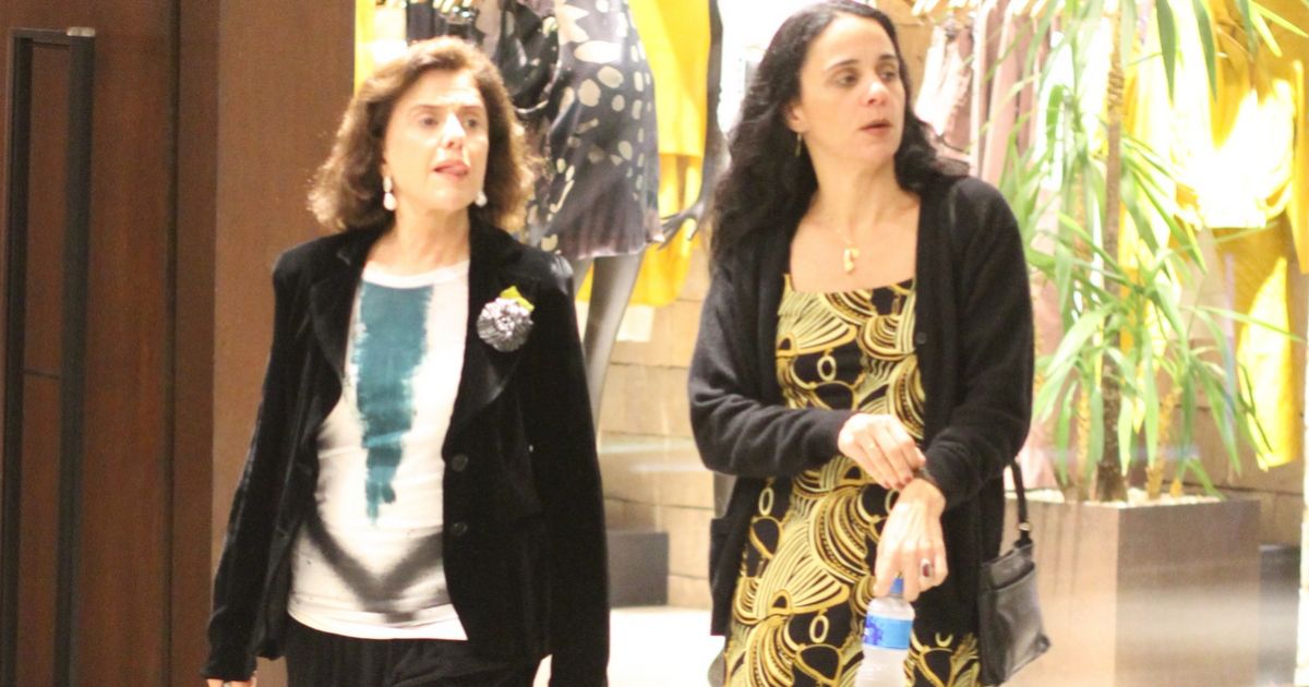 Semelhança de Marieta Severo e a filha, Helena Buarque de Hollanda