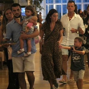 Felipe Simas e Mariana Uhlmann já são pais de Joaquim de 5 anos, e Maria, de 2
