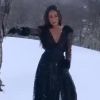 Sabrina Sato estrela ensaio de moda na neve. Veja looks!