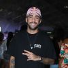 Pedro Scooby curtiu show do cantor de pagode Ferrugem sozinho no Rio de Janeiro